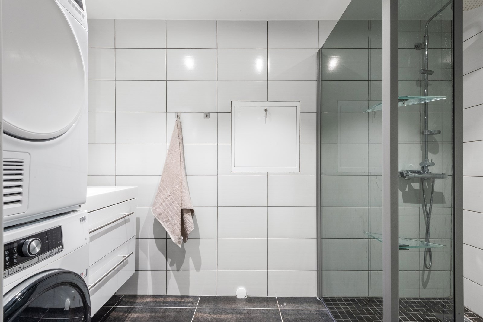 Bad i utleiedel Galleribilde