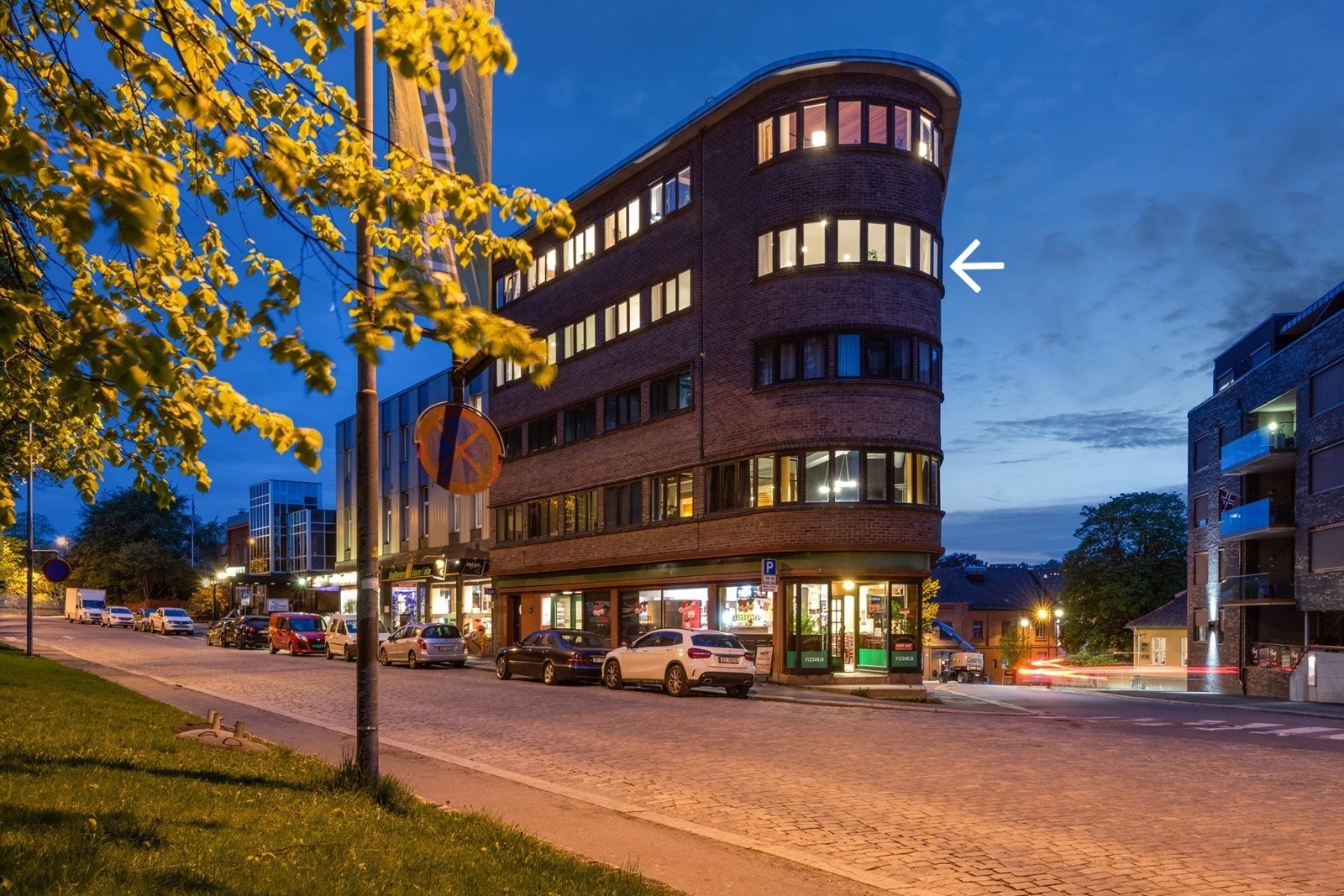 Stor og moderne 5-roms leilighet med hybel - sentralt i Moss Galleribilde