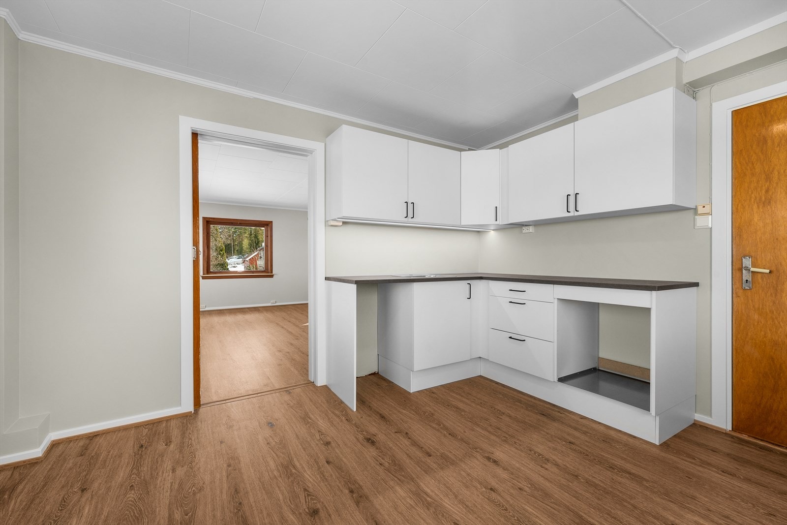 Kjøkken første etasje Galleribilde