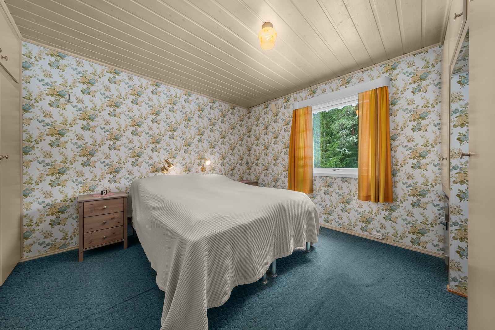 Soverom 1. Etasjen har til sammen to soverom Galleribilde