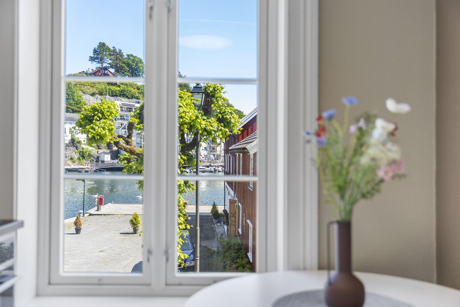 Koselig utsikt fra kjøkkenet. Galleribilde