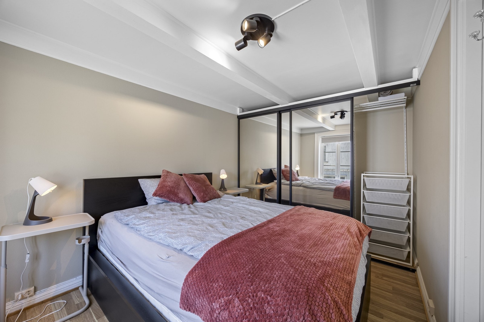 God garderobeløsning på soverommet Galleribilde