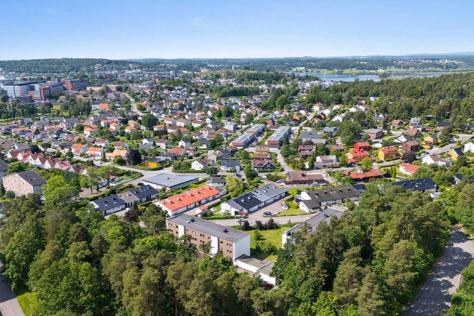 Dette er en populær endeleilighet beliggende i byggets 2. etasje. Galleribilde