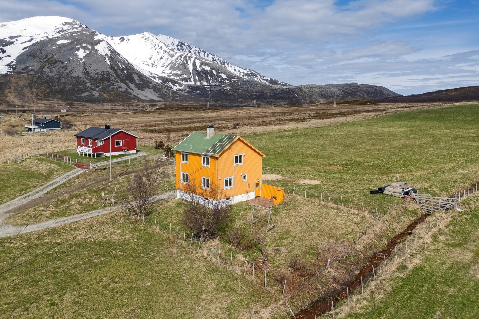 Nærområdet kan by på flere flotte naturopplevelser, både sommer og vinter Galleribilde