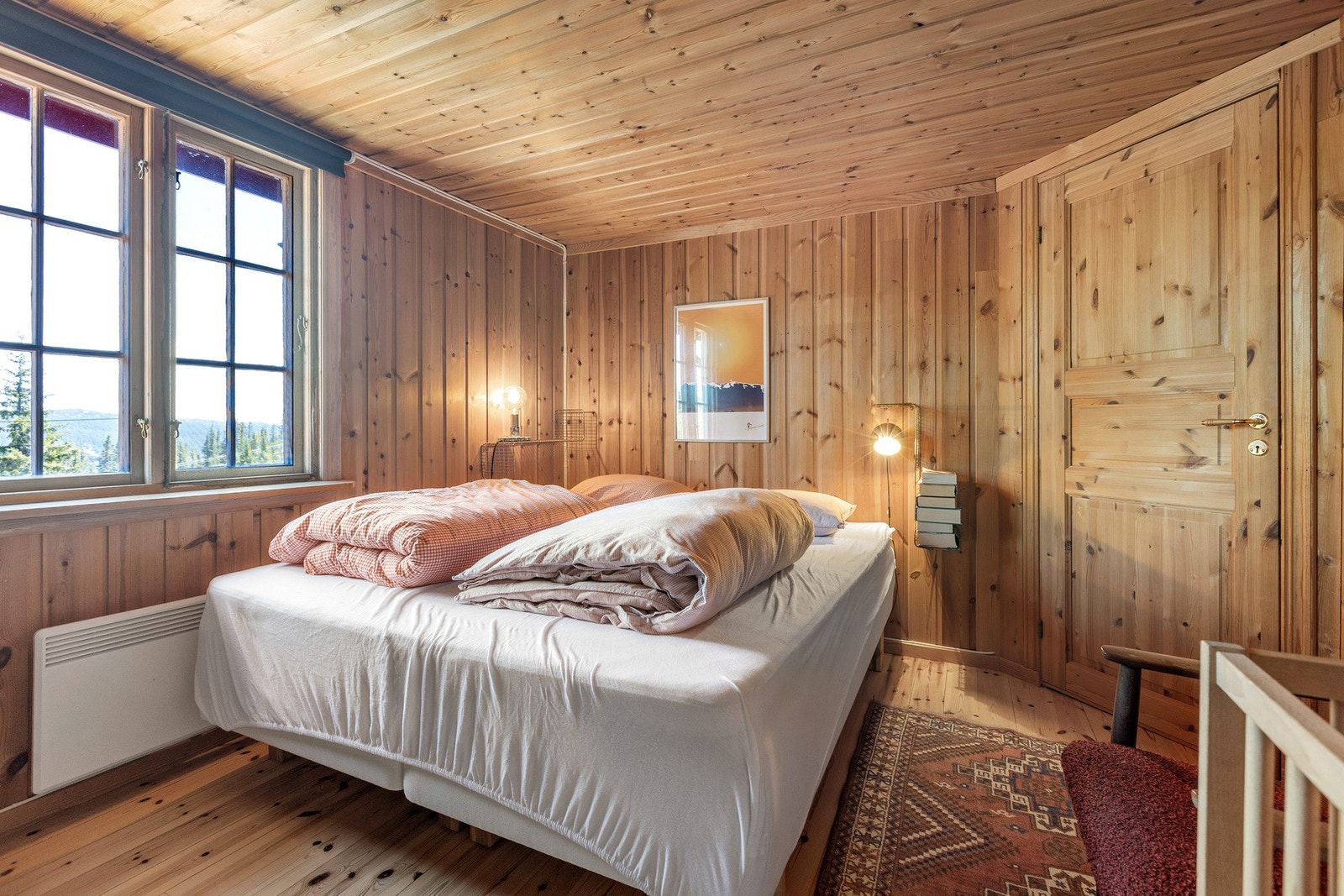 Et av de to soverommene med plass til dobbeltseng. Galleribilde