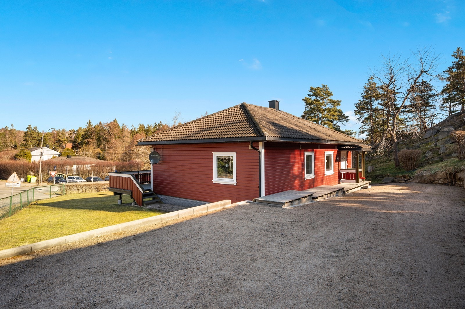 Velkommen til Rødåsen 1 - Eldre enebolig med renoveringsbehov - Landlig og fint beliggende på Rødåsen/Gressvik Galleribilde