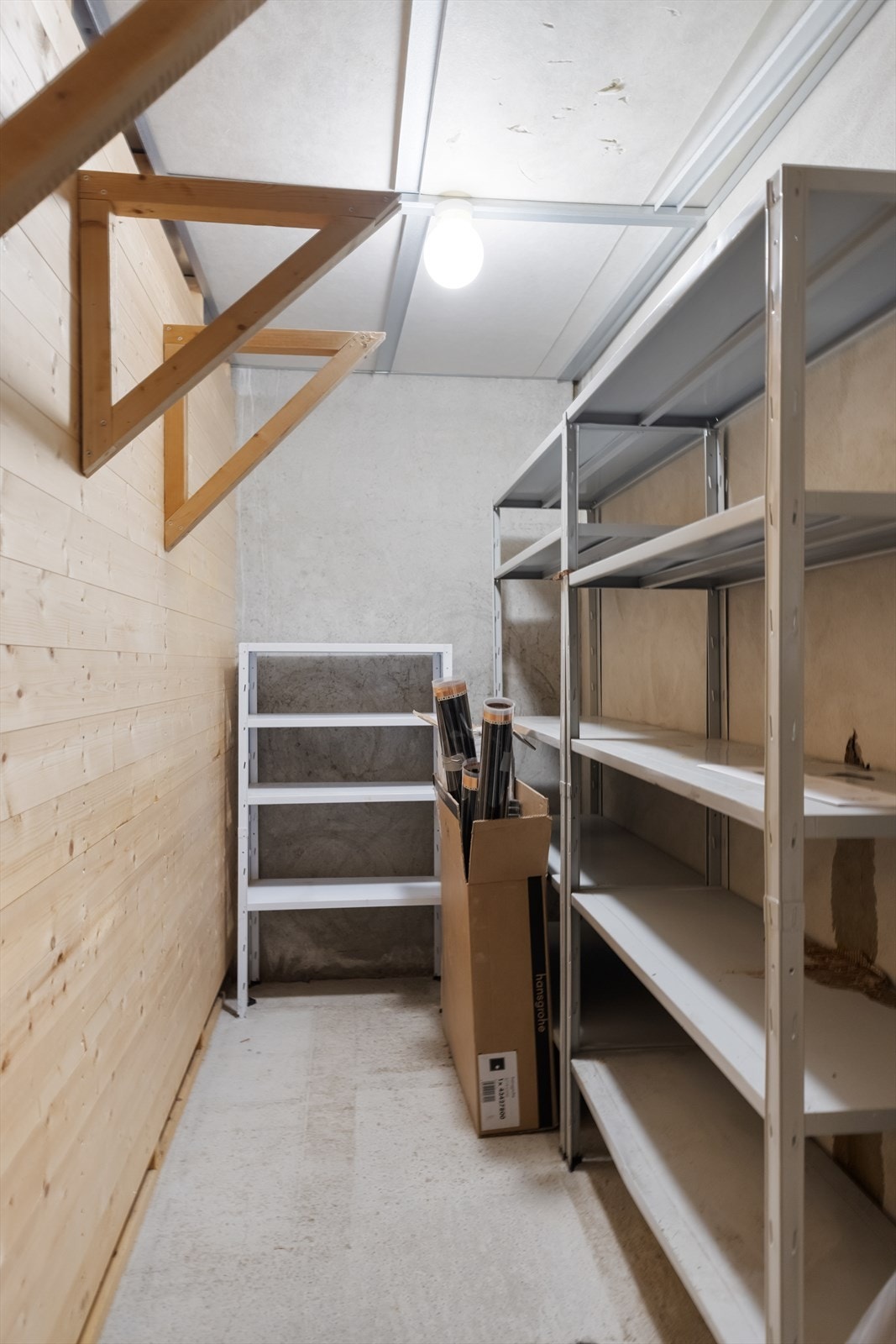 Ekstern bod nummer 2 er plassert i enkel tilknytning til garasjen. Galleribilde