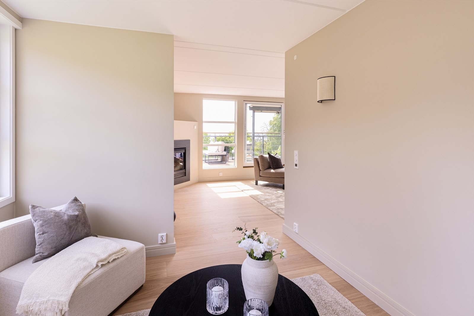 Naturlig plass til TV langs vegg. Galleribilde