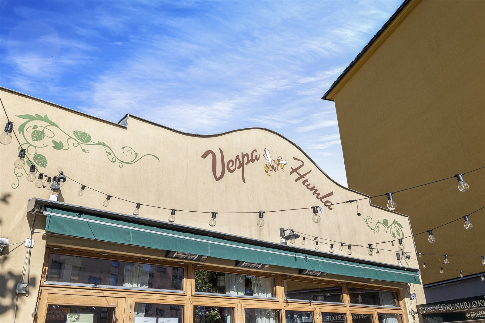 Populære Vespa og Humla ligger kun 5 min fra boligen. Galleribilde