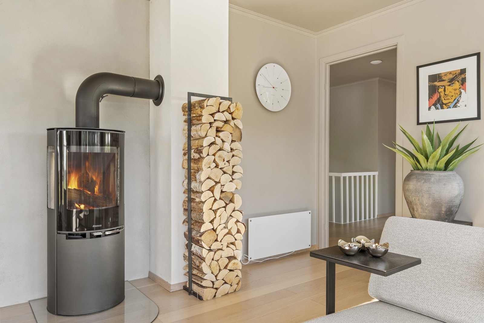 Moderne vedovn gir varme og herlig atmosfære Galleribilde