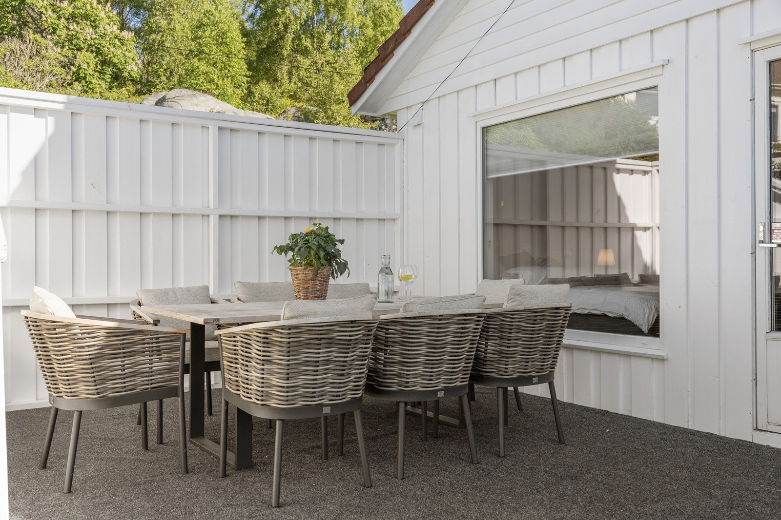 Herlig terrasse med gode solforhold Galleribilde