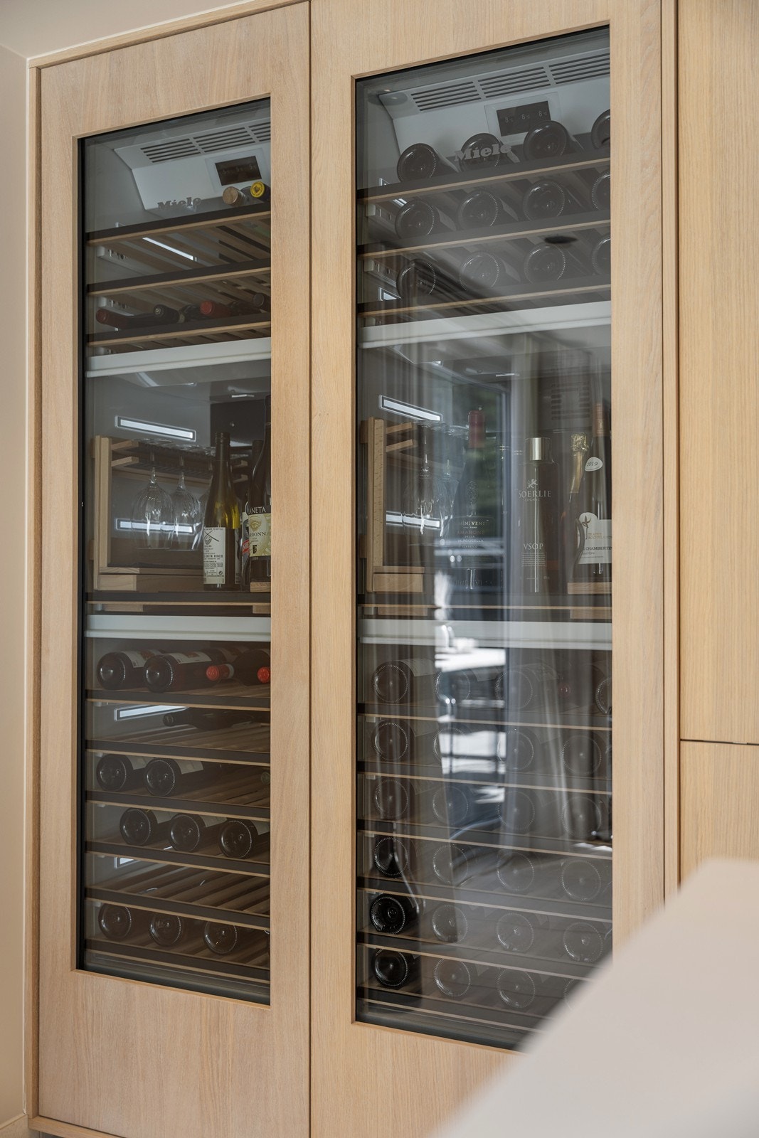 Dobbelt vinskap fra Miele - Sommelier versjon - KWT 2672 ViS - Mastercool - Toppversjon Galleribilde