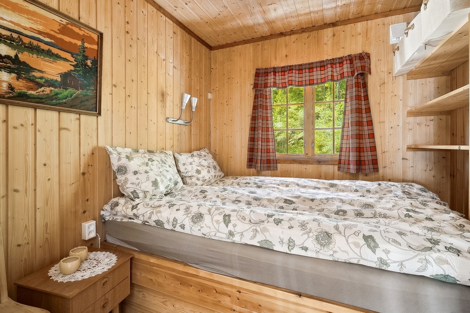 Hytta har til saman fire soverom, derav to i kvar etasje. Galleribilde