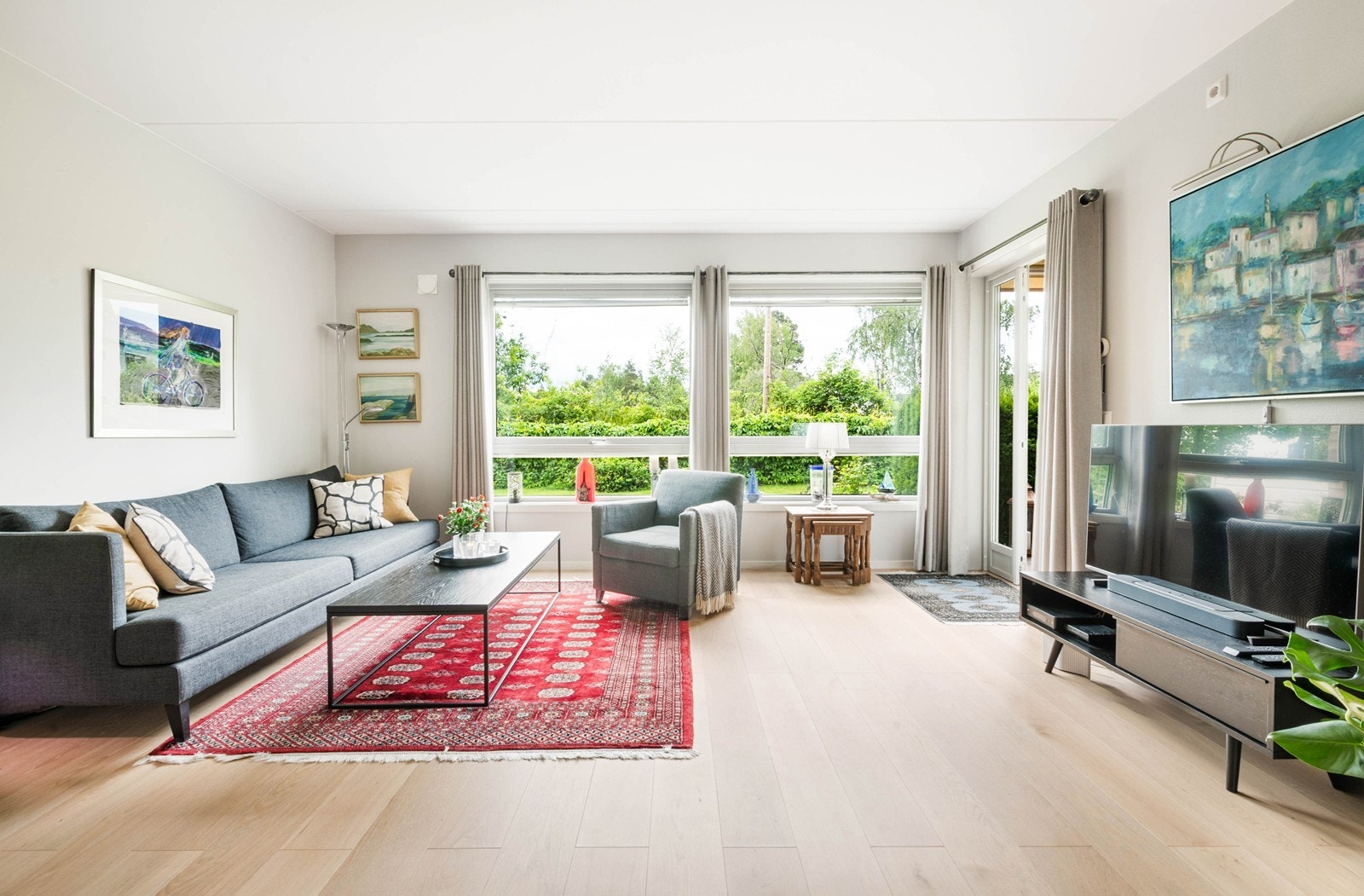 Utgang fra stue til den fine terrassen Galleribilde