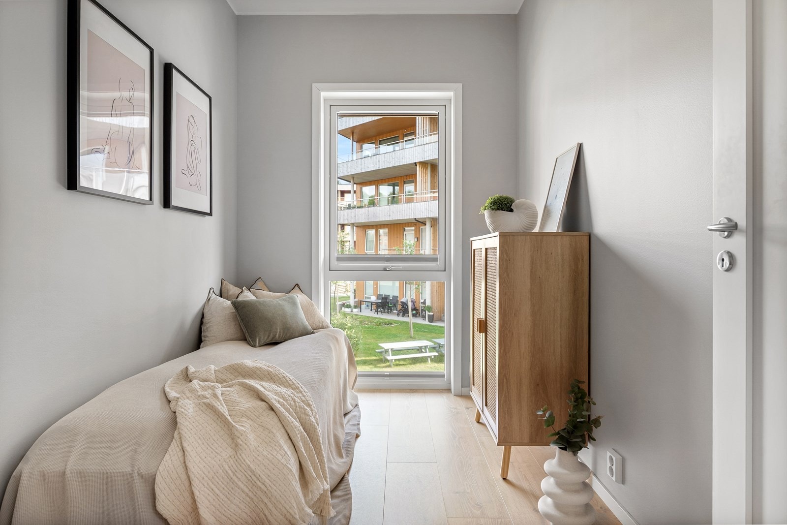 Dette huset har en meget praktisk planløsning som du fort vil sette pris på. Galleribilde