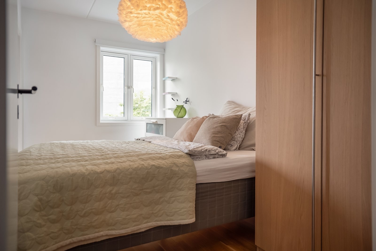 Leiligheten har 2 gode soverom på hhv. 8,4 og 7 kvm. Galleribilde