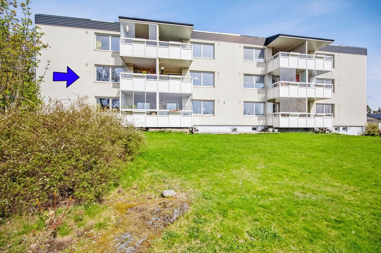 Solrik og sentrumsnær 2-roms leilighet i 2. etasje. Galleribilde