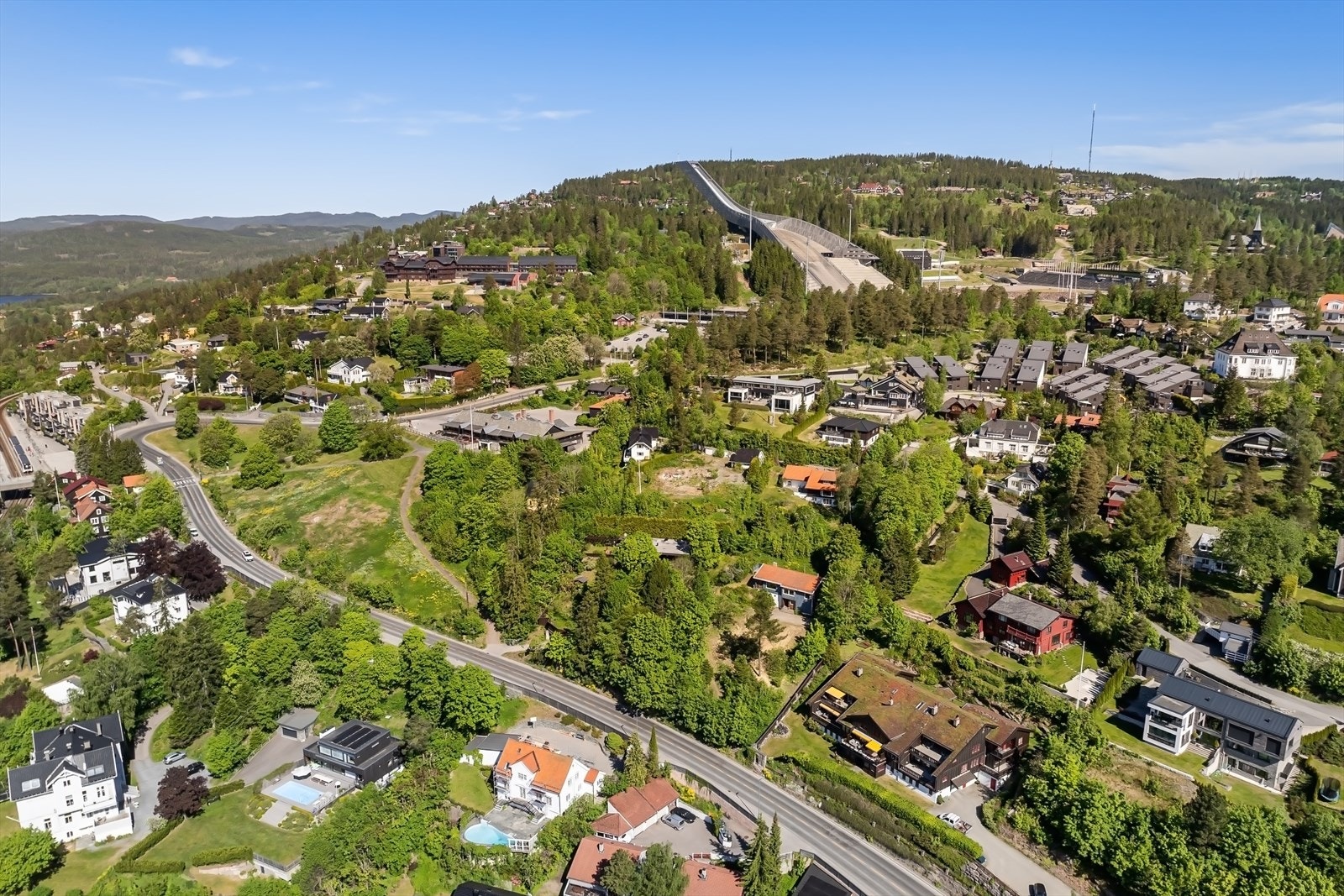 Eiet ubebygd tomt på brutto ca. 1 082 m2 Galleribilde