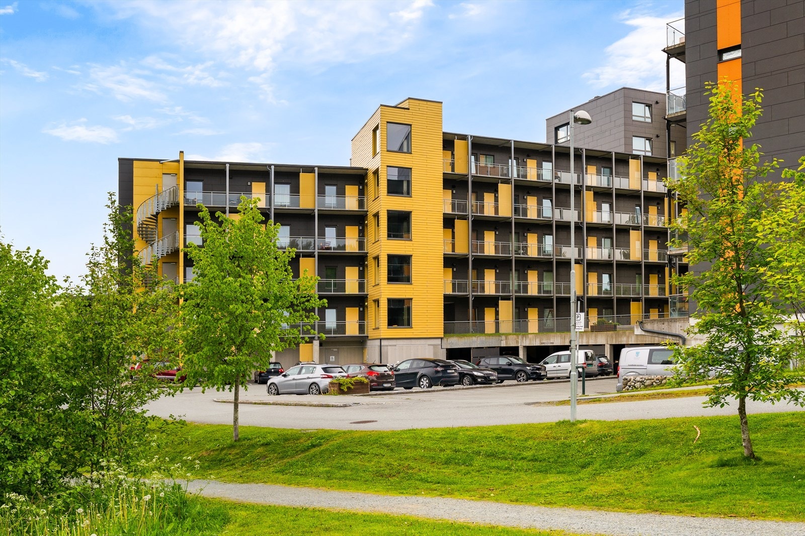 Velkommen til en hyggelig visningsopplevelse! Ta kontakt med megler på tlf. 906 56 880 dersom oppsatt visningstidspunkt ikke passer. Galleribilde