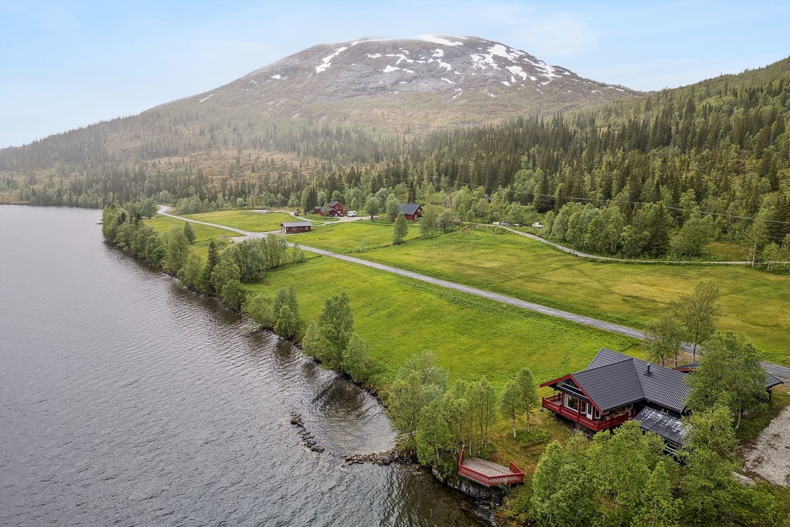 Dronebilde fra eiendommen og området Galleribilde