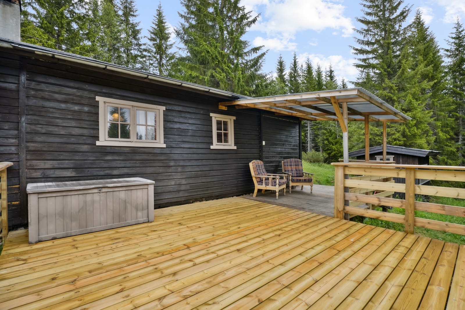 Hytta ligger rett ved Tydal skisenter med alpinanlegg og langrennsspor. Galleribilde