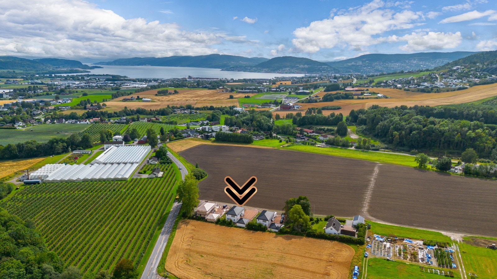 Dette området er perfekt for familier som verdsetter et rolig og barnevennlig nabolag, samtidig som de ønsker enkel tilgang til servicetilbud og fasiliteter. Galleribilde