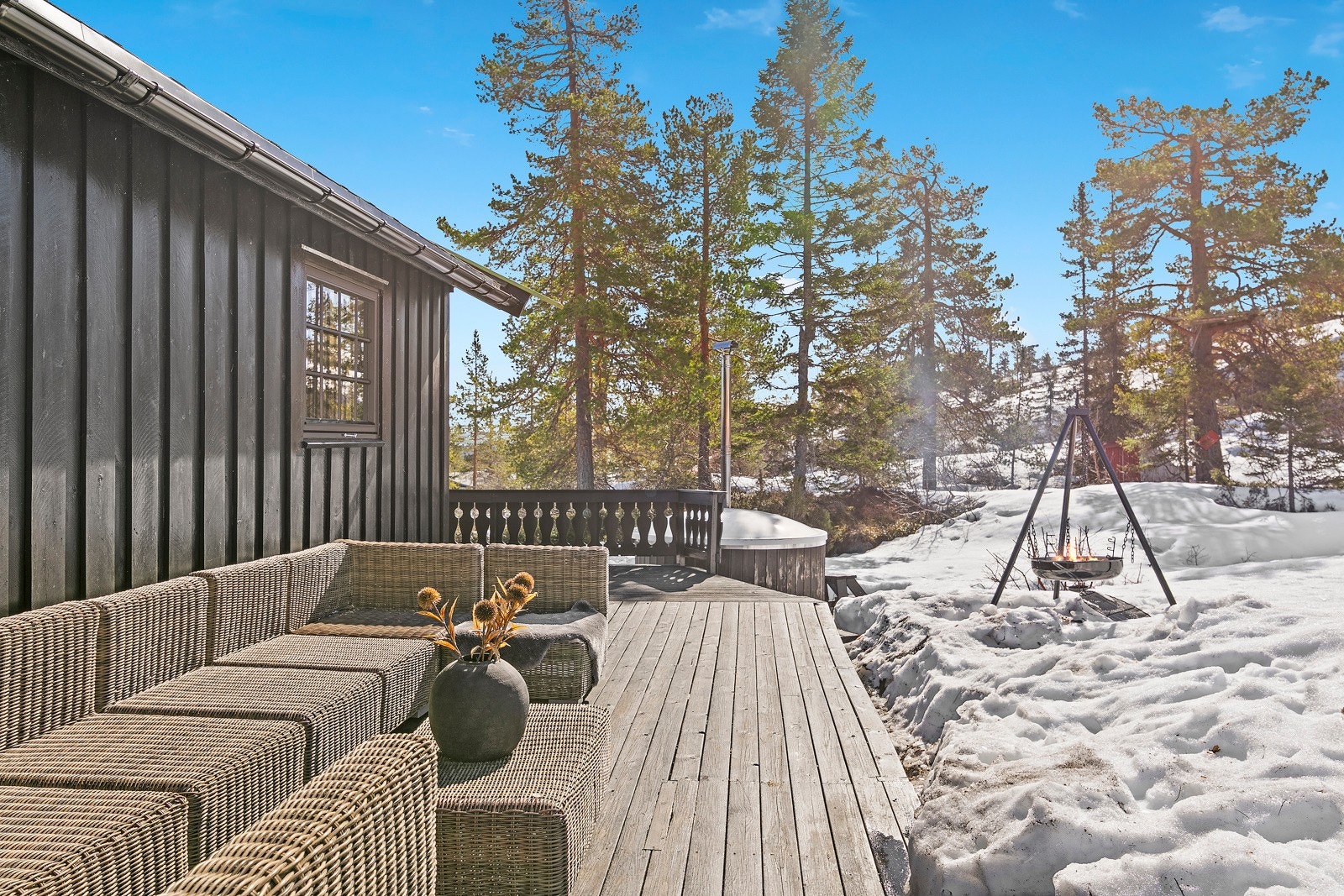 Fin utsikt mot flott norsk natur Galleribilde