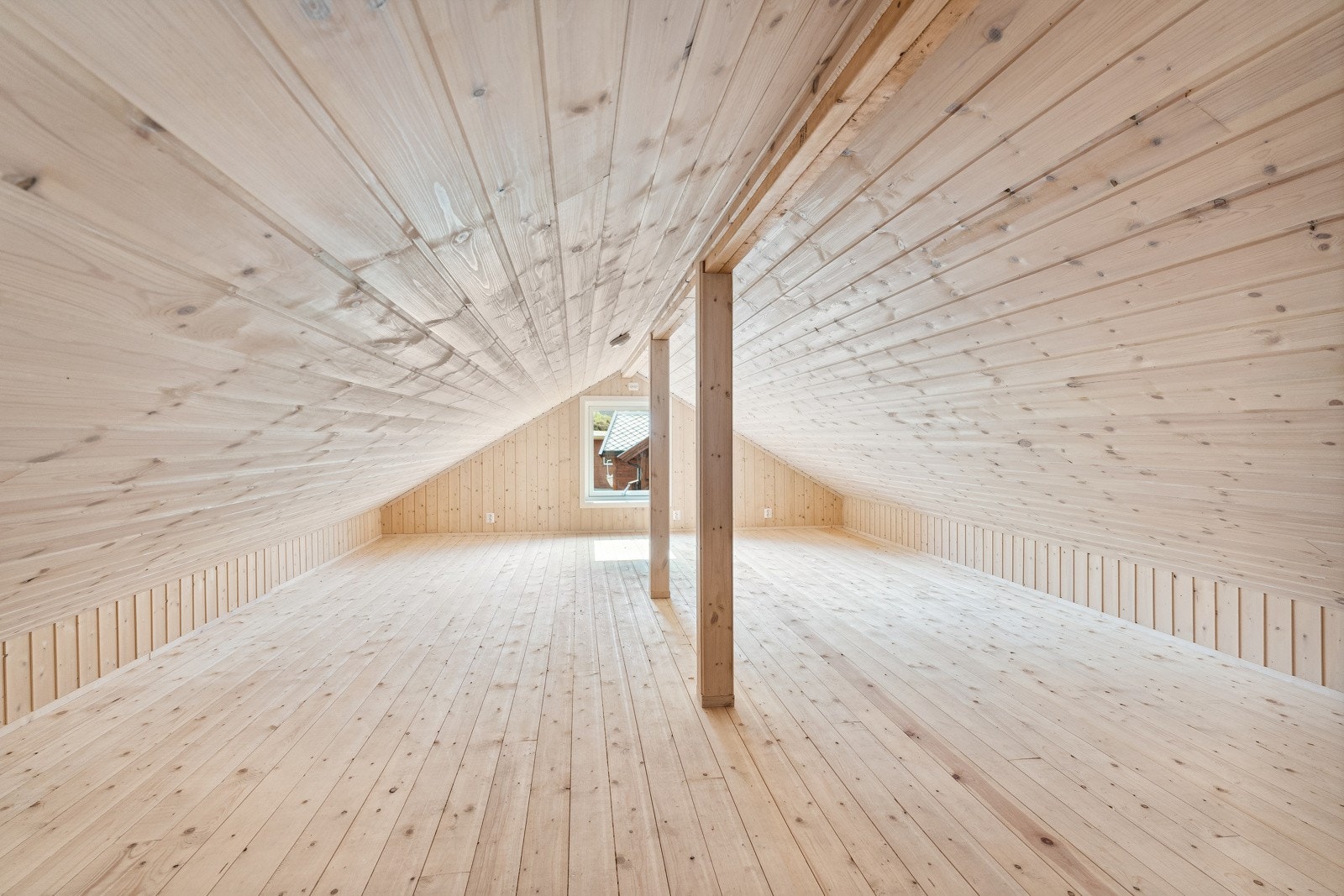 God plass på hemsen Galleribilde