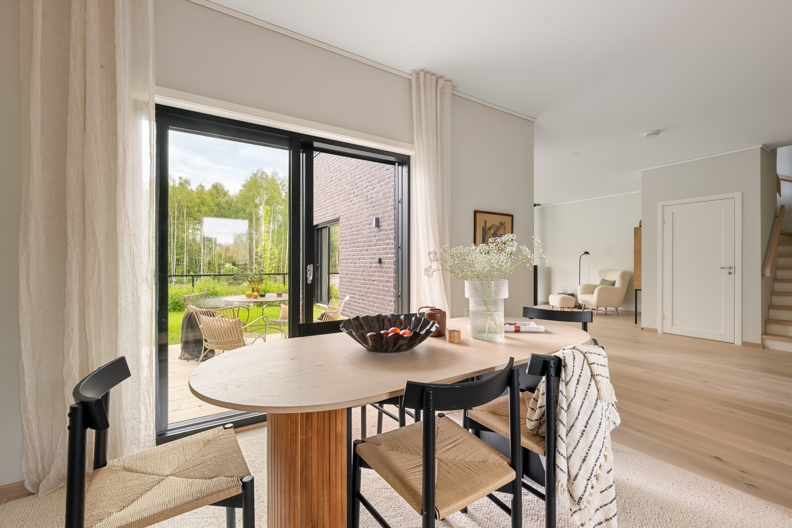 Her kan du nyte måltider med familie og venner i harmoniske omgivelser. Galleribilde