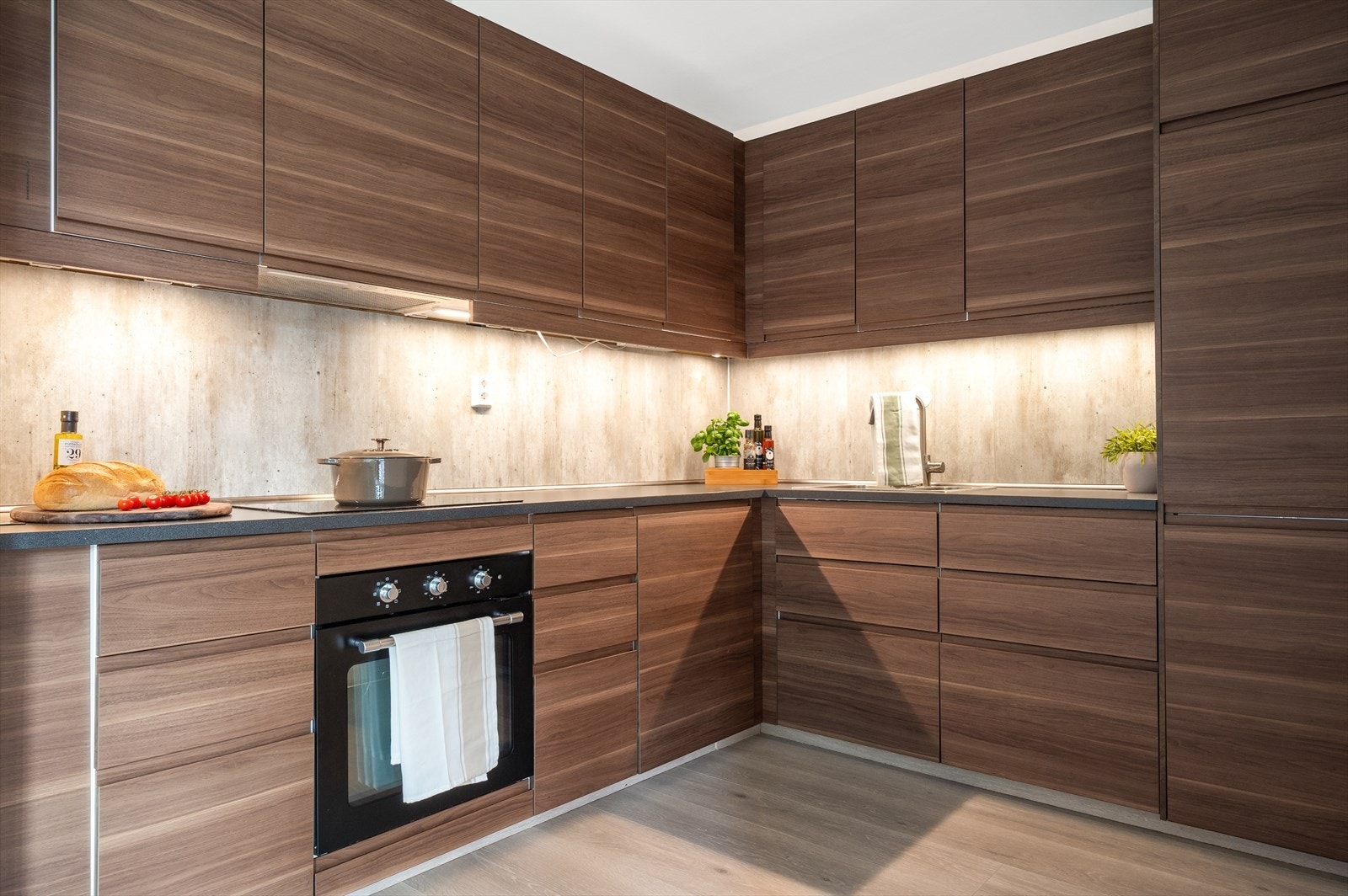 Pent og praktisk ikea kjøkken fra 2018 Galleribilde