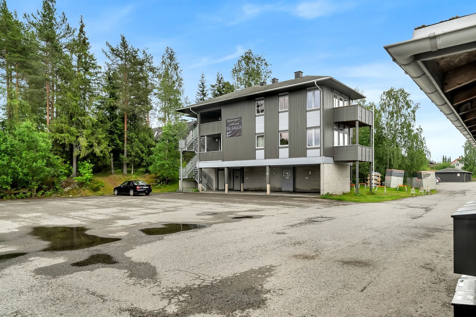 Det medfølger 1 garasjeplass til leiligheten (nr. 13) Galleribilde