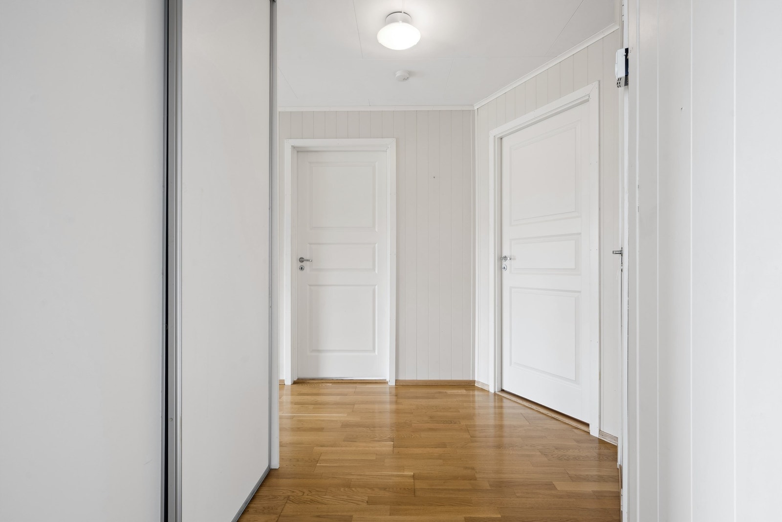 Lys og pen entré Galleribilde