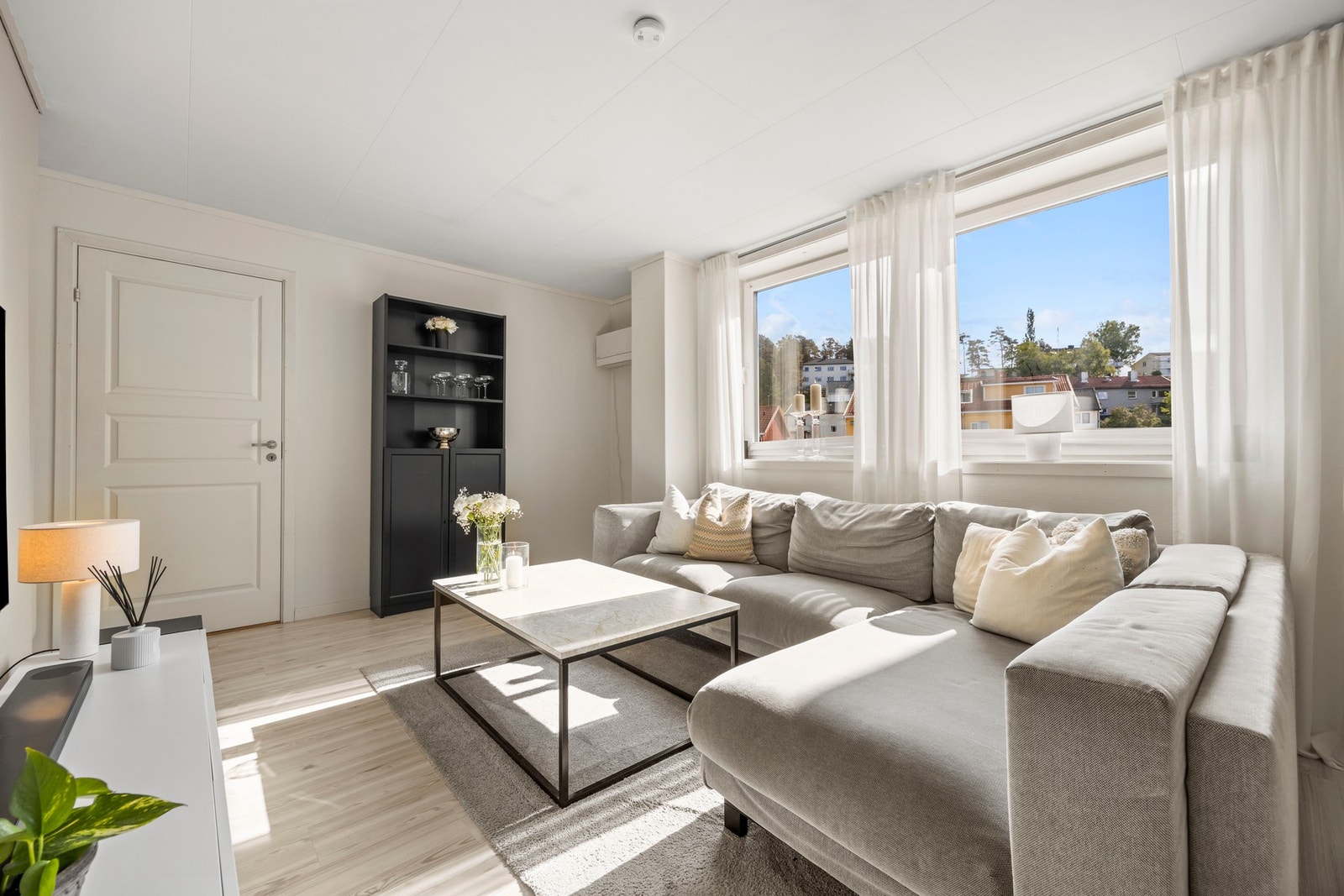 I 2023 ble det montert Mitsubishi Lossnay miniventilasjon på stuen Galleribilde