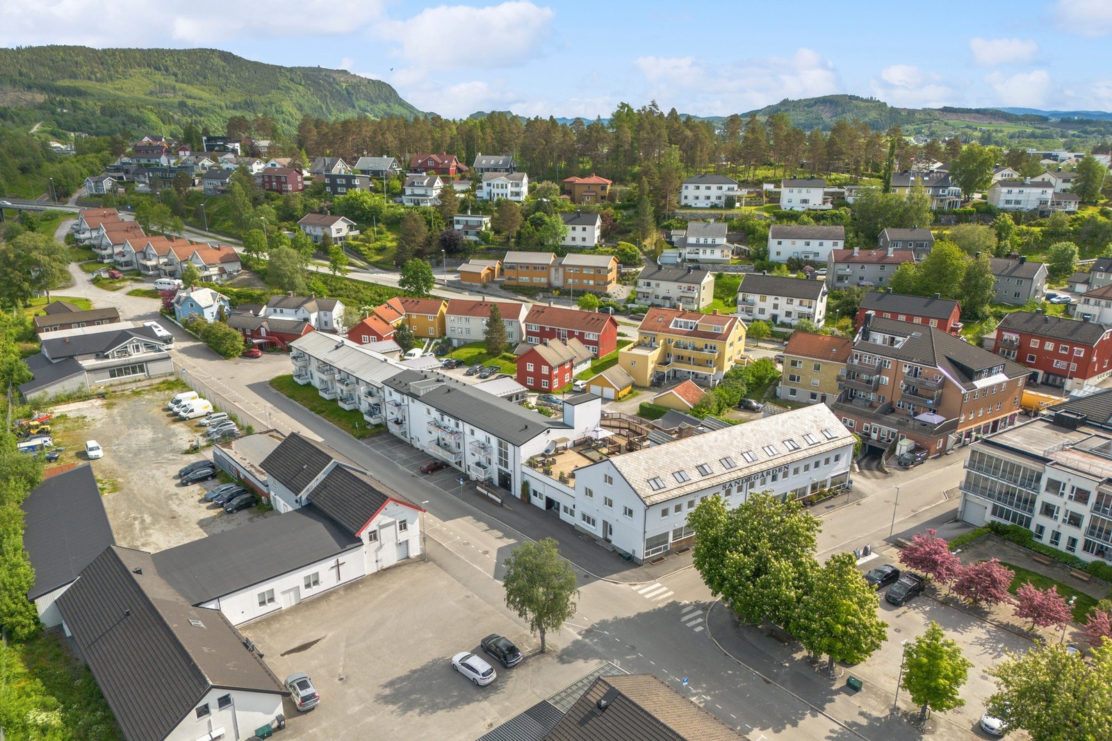 Det er også gangavstand til Nord universitet, treningssenter, basseng, m.m. Galleribilde