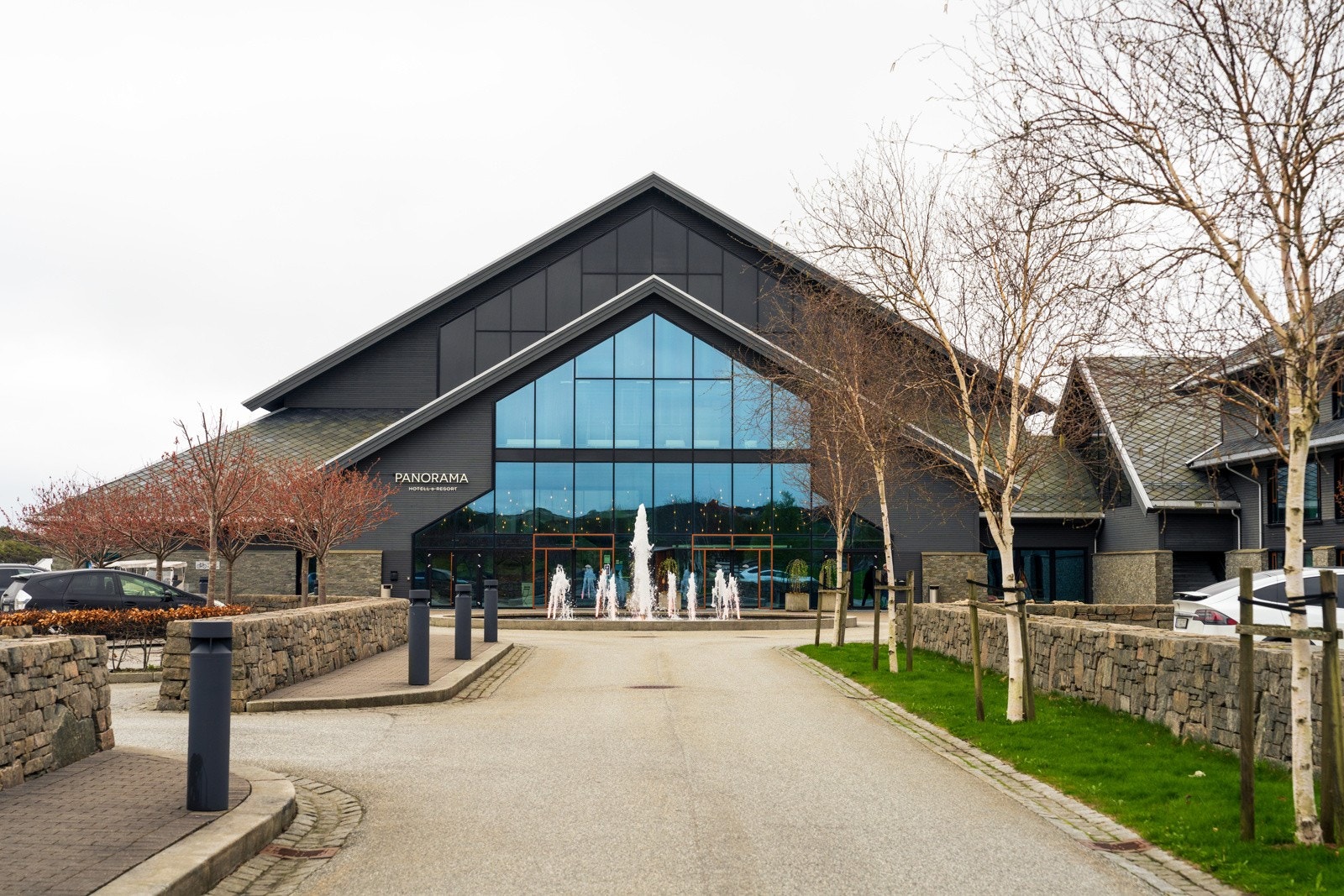 Gangavstand til Panorama med spafasiliteter og restaurant. Galleribilde