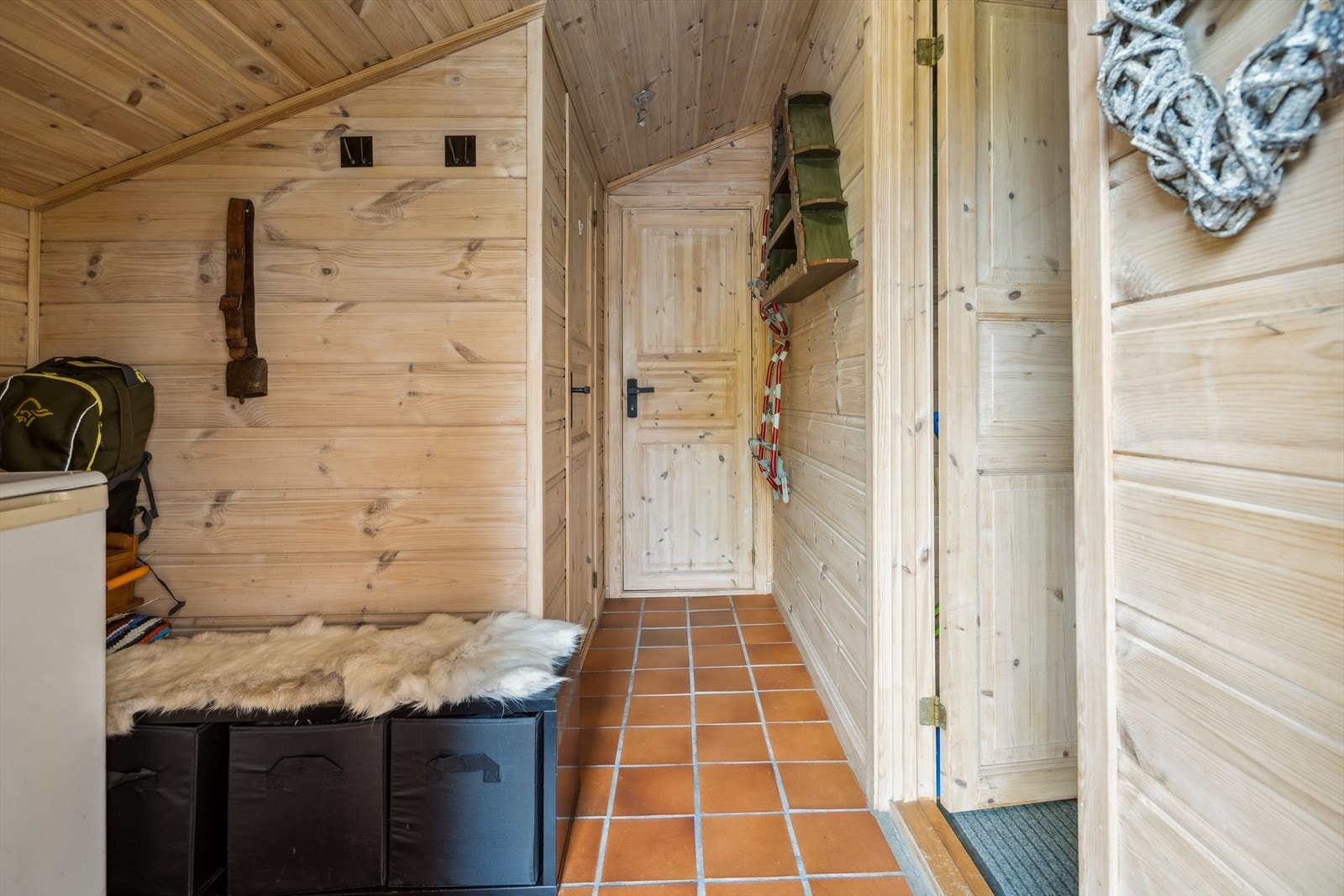 Flislagt entrè med varmekabler Galleribilde