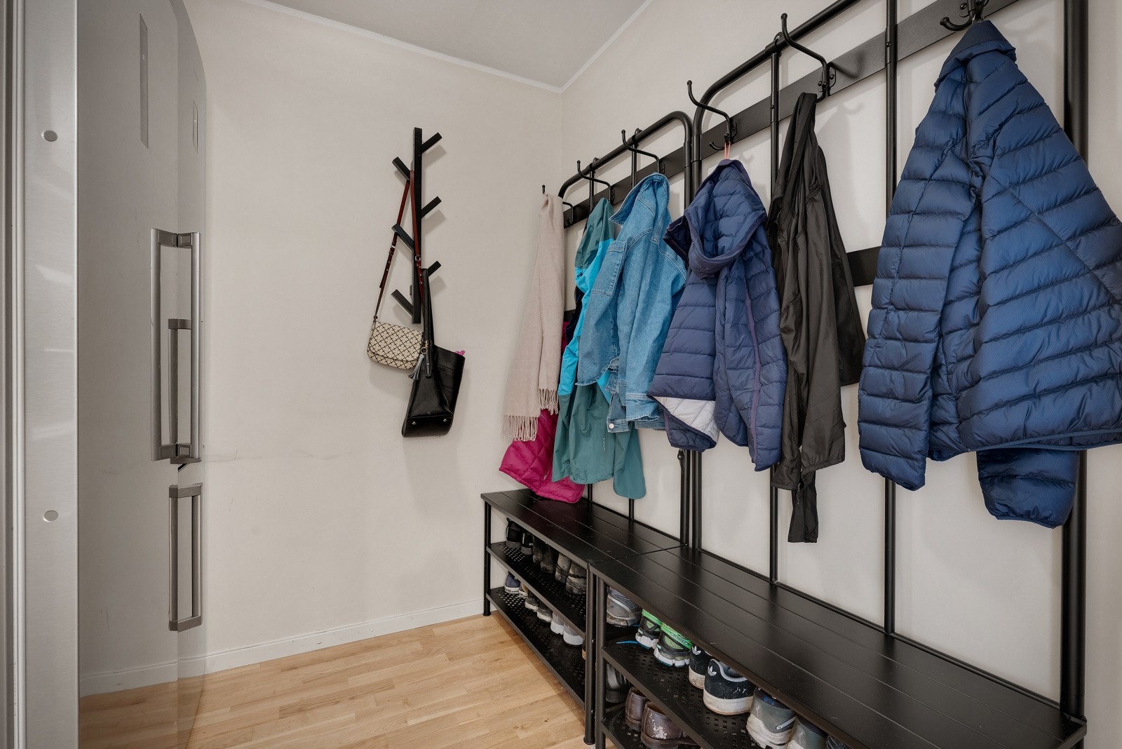 Bod blir i dag brukt til oppbevaring og rom for ekstra kjøleskap & frys. Galleribilde