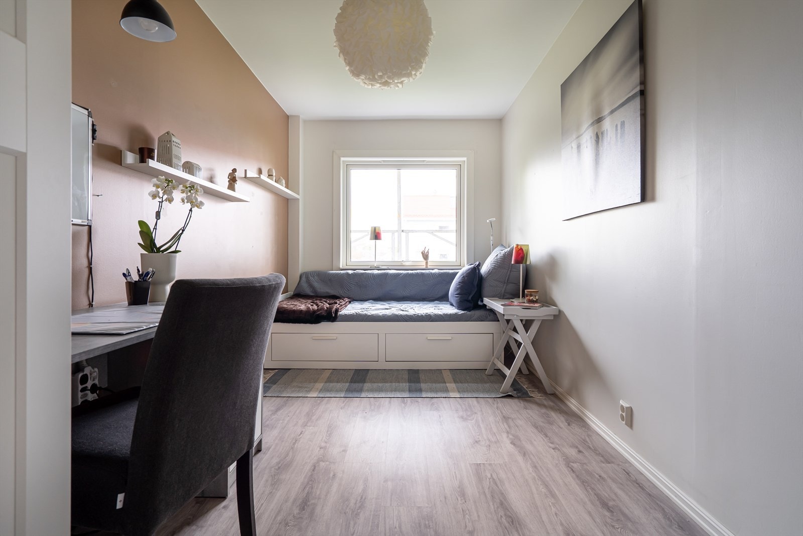 Dette rommet er også utstyrt med garderobeskap. Galleribilde