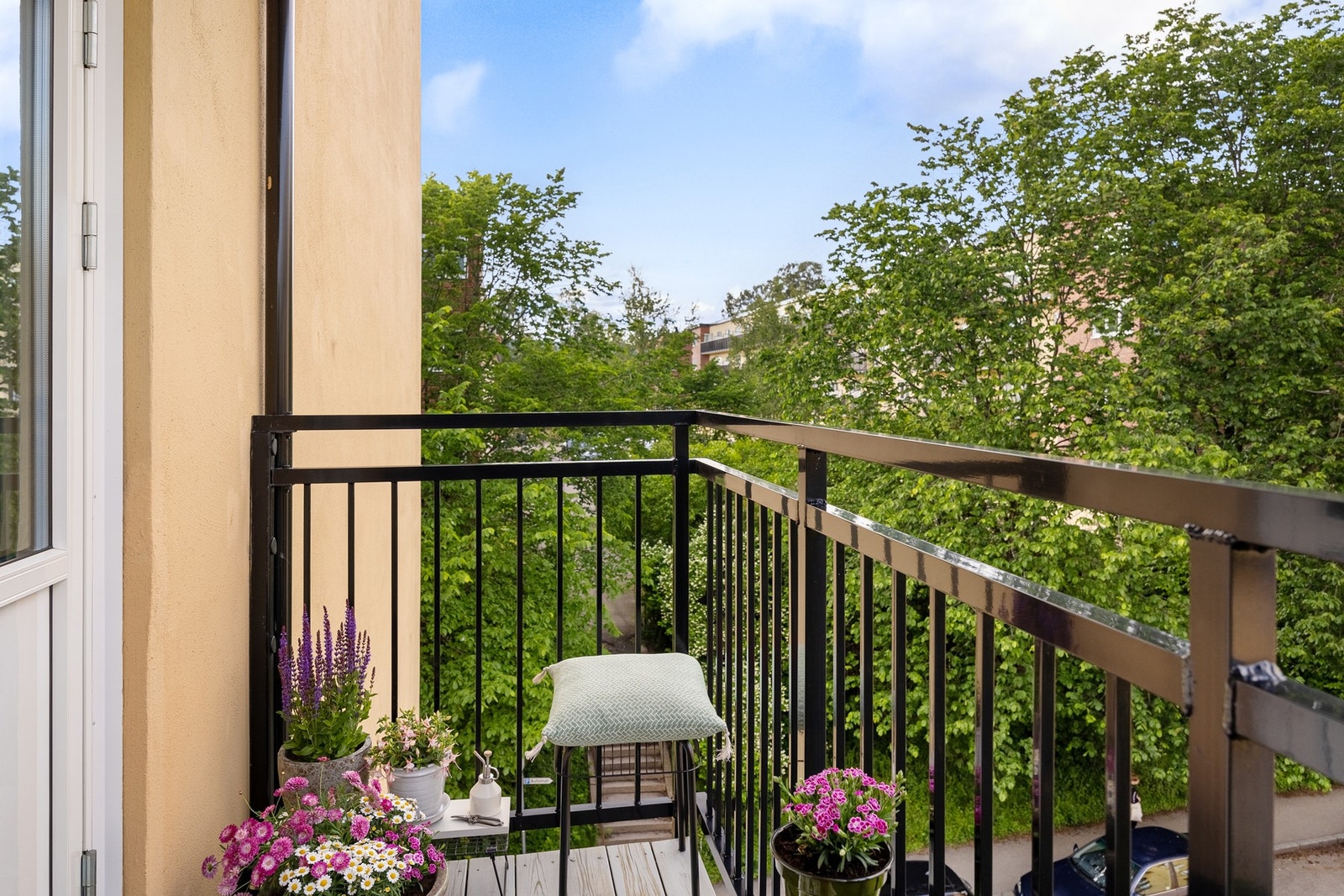 Herlig, nordøstvendt balkong på ca. 3,3 kvm. Galleribilde