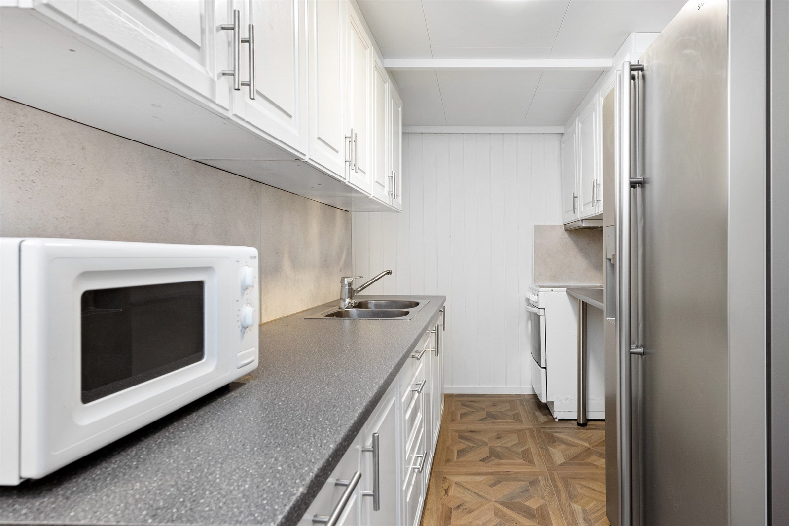 Kjøkken i underetasjen Galleribilde