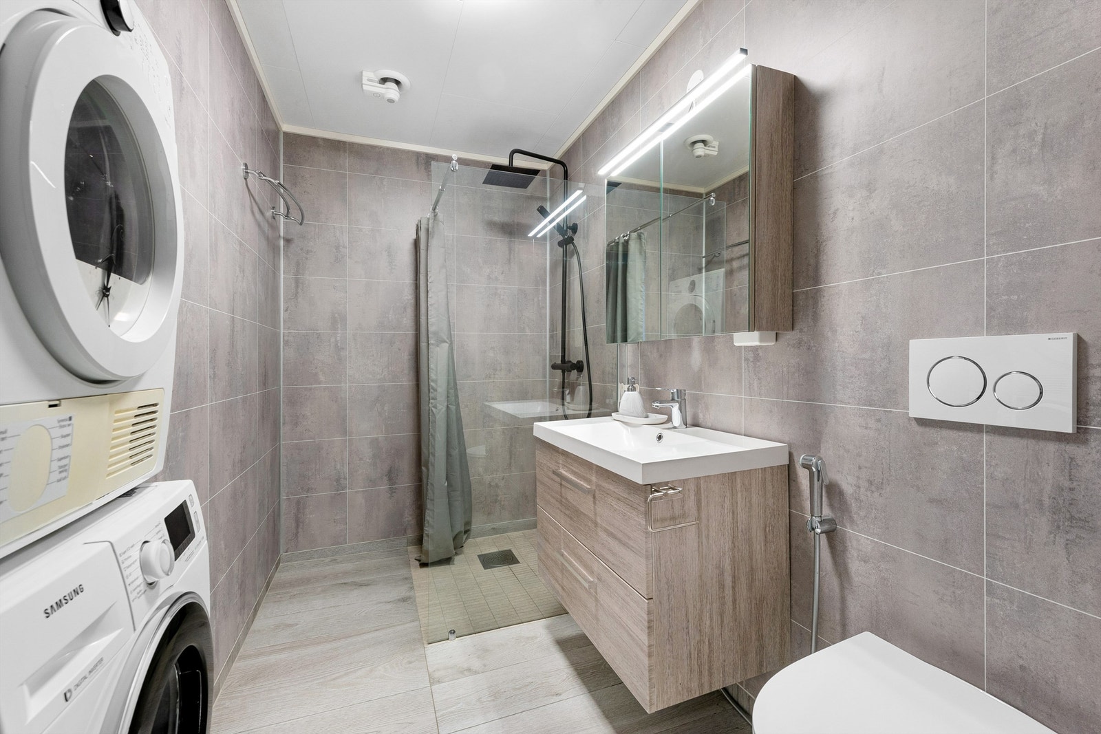 Flott flislagt bad oppgradert i 2021 Galleribilde