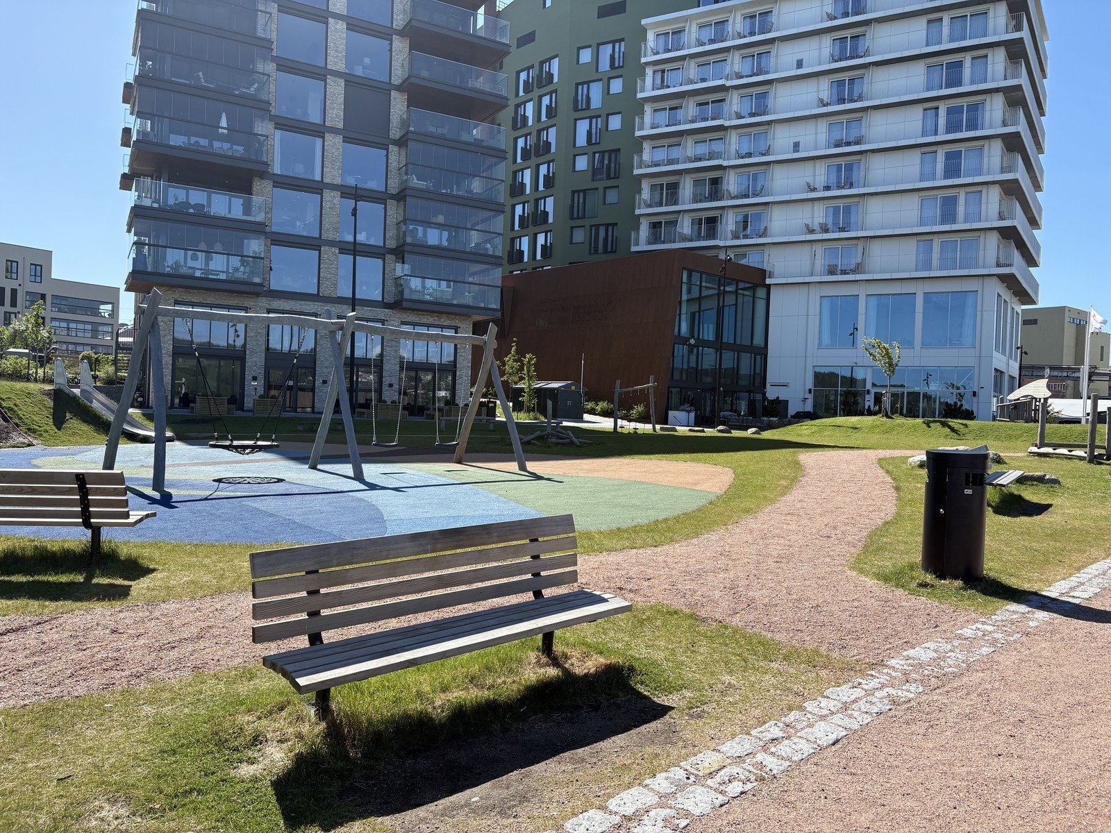Uteområde ved strand Galleribilde