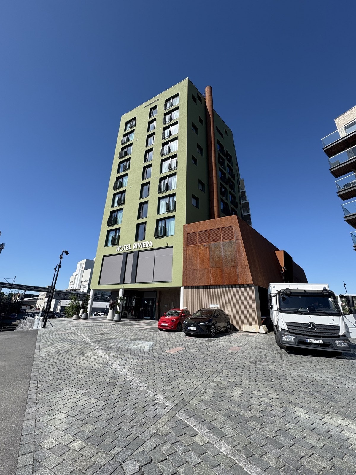Hotel Riviera like ved med restaurant Galleribilde