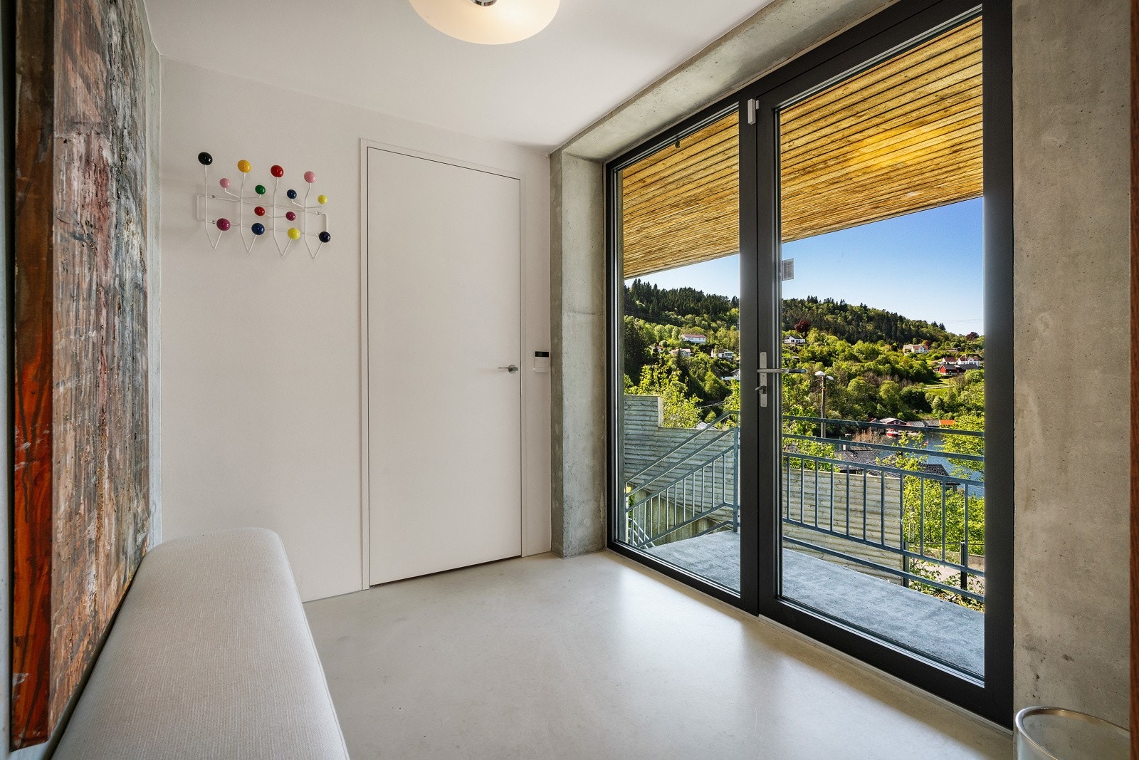 - Lyst og innbydende inngangsparti - Galleribilde