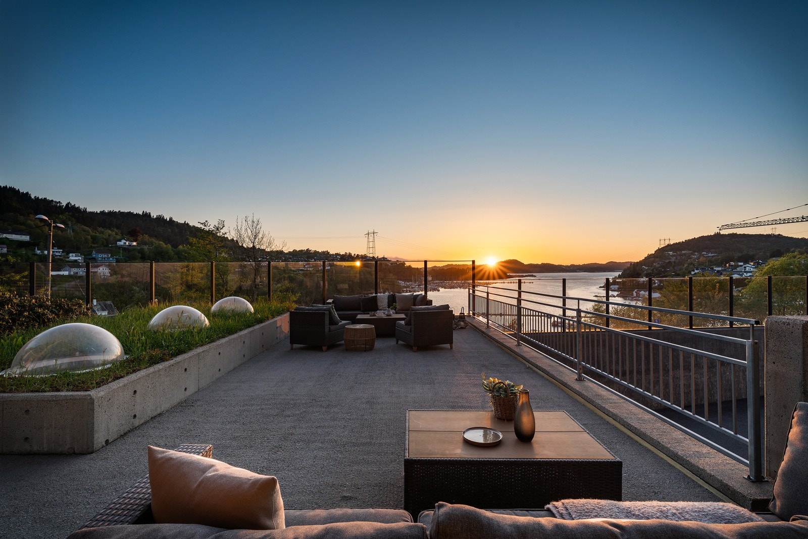 - Her er det også romslig terrasse - Galleribilde