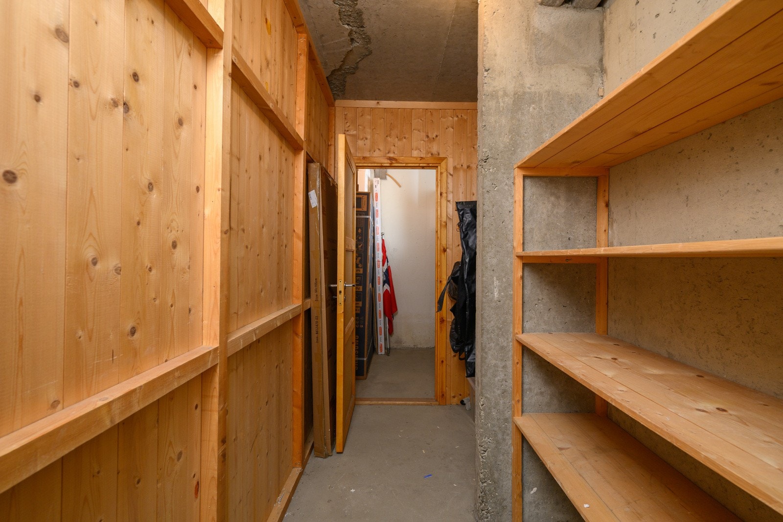 Leiligheten disponerer en sportsbod på ca. 6 m². Galleribilde