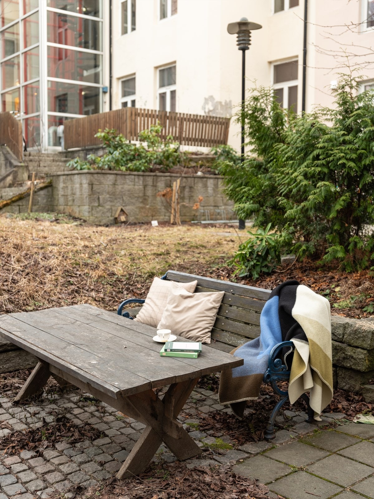 Sameiet har en felles bakgård som beboerne kan benytte seg av. Galleribilde