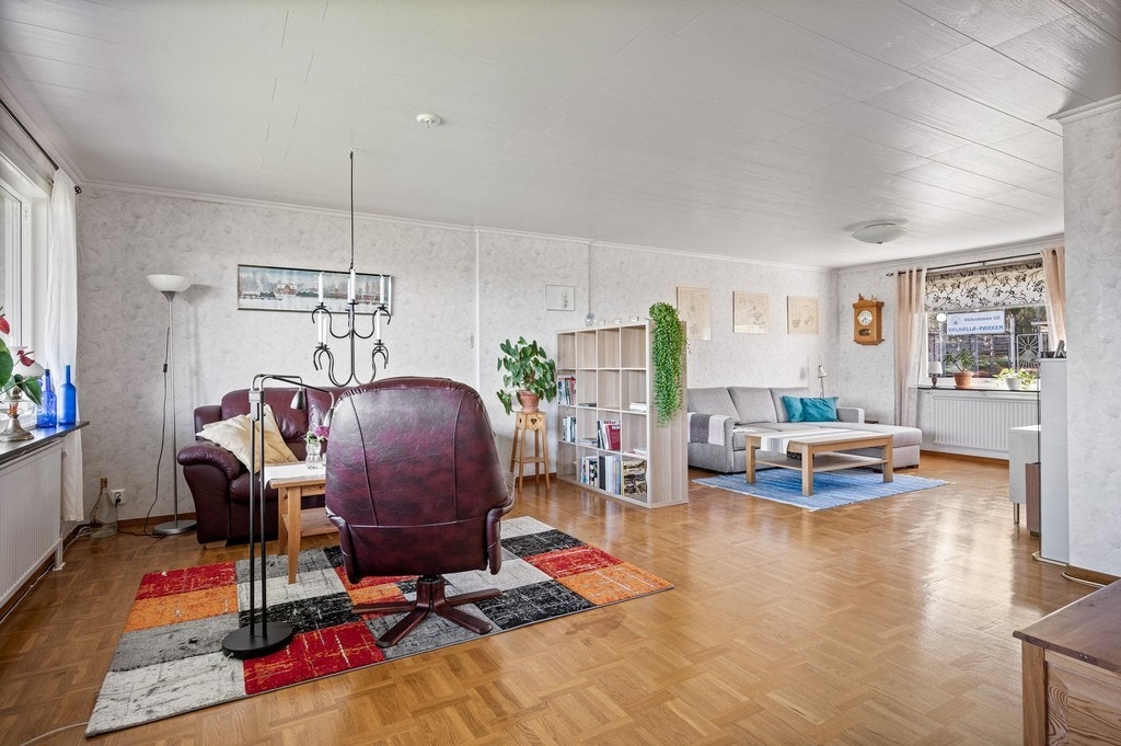 690825-420-1 014.jpg Galleribilde