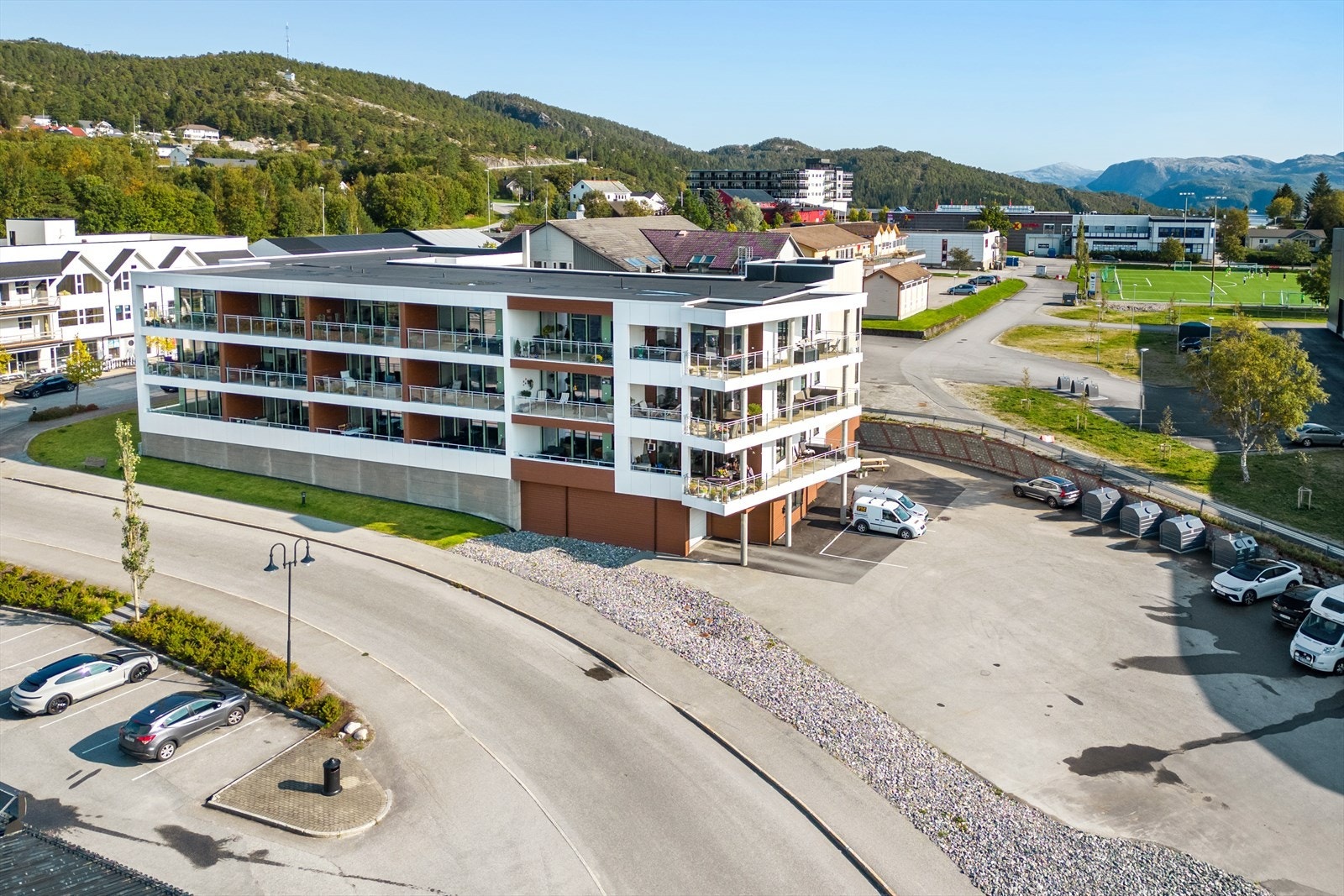 Vannbåren varme gir en lun oppvarming, og oppvarmingen inngår i fellesutgiftene også Galleribilde