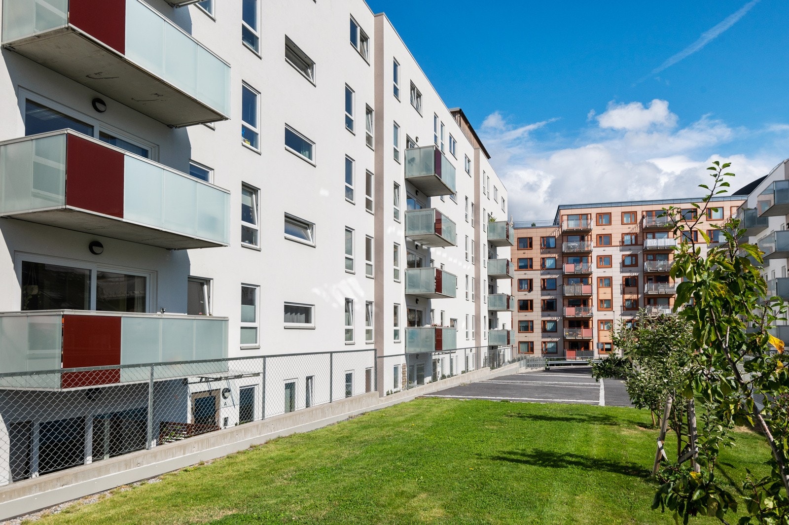 - Flott beplantede fellesarealer - Galleribilde